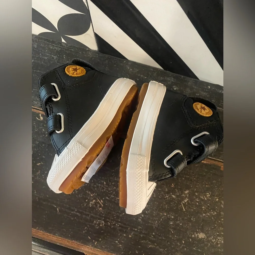 CONVERSE 